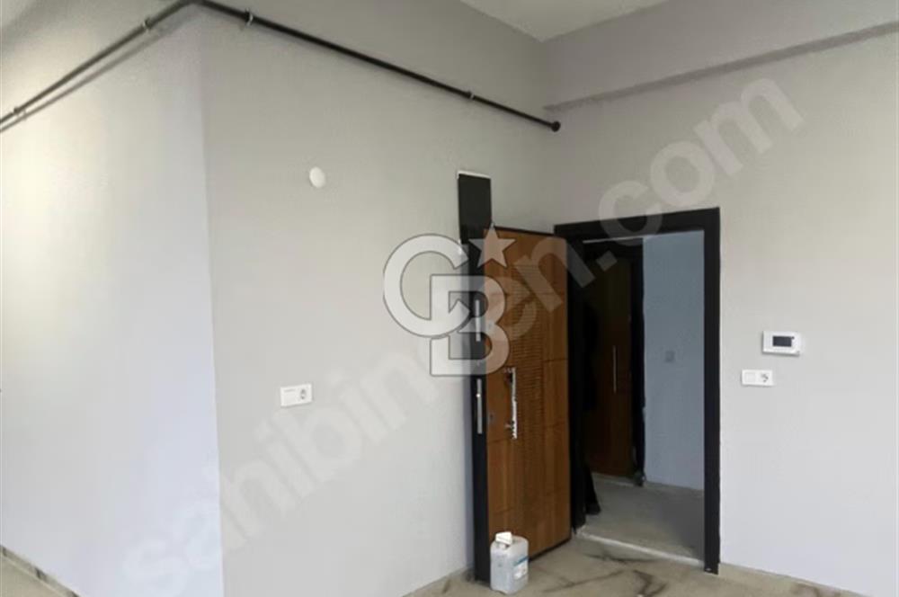 ARNAVUTKÖY CADDE CEPHE KİRALIK ARA KAT OFİS