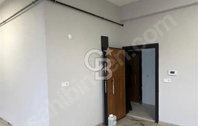 ARNAVUTKÖY CADDE CEPHE KİRALIK ARA KAT OFİS