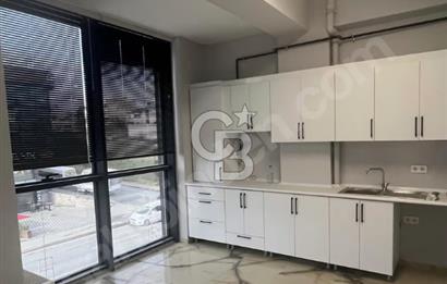 ARNAVUTKÖY CADDE CEPHE KİRALIK ARA KAT OFİS