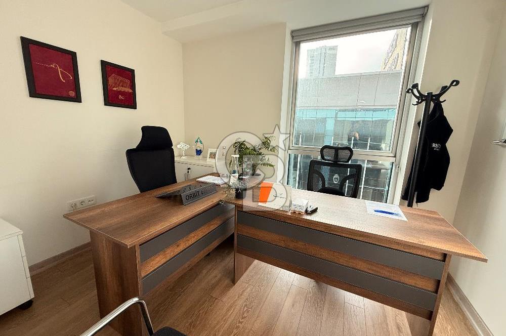 Bayraklı Lider Centrio'da 2+1 Kiralık Ofis