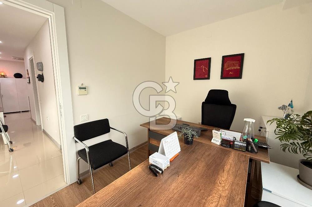 Bayraklı Lider Centrio'da 2+1 Kiralık Ofis