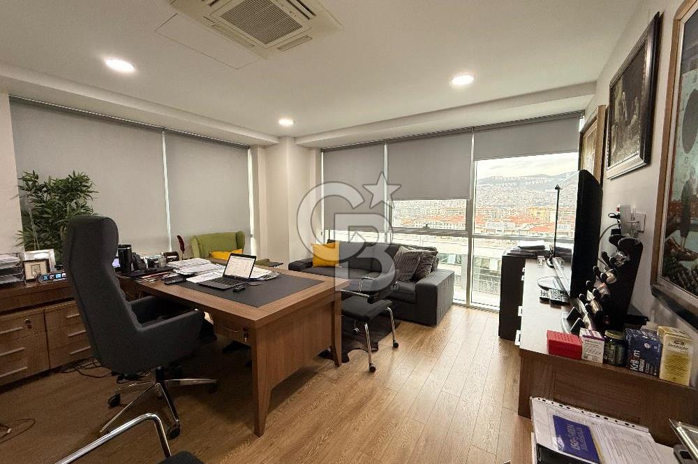 Bayraklı Lider Centrio'da 2+1 Kiralık Ofis