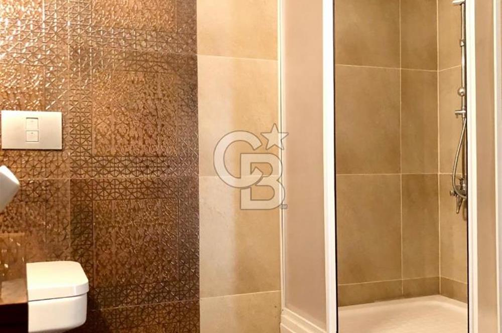 Bornova Küçükpark'ta Satılık 4+1 Geniş Daire