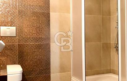 Bornova Küçükpark'ta Satılık 4+1 Geniş Daire