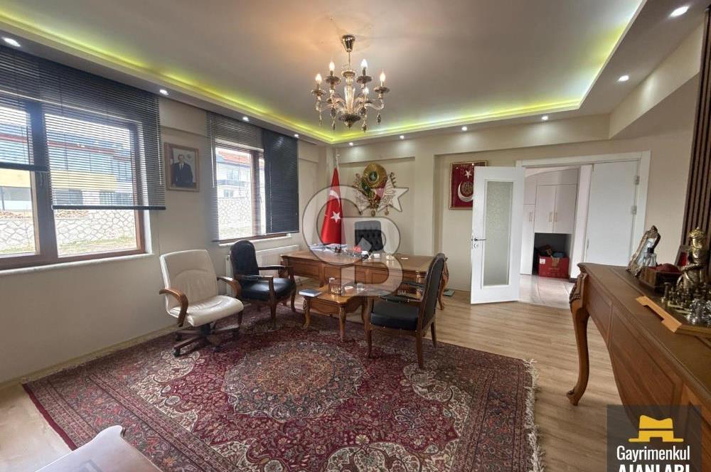 ALCI MAHALLESİNDE İŞYERİNE KONUTA UYGUN SIFIR SATILIK İKİZ VİLLA