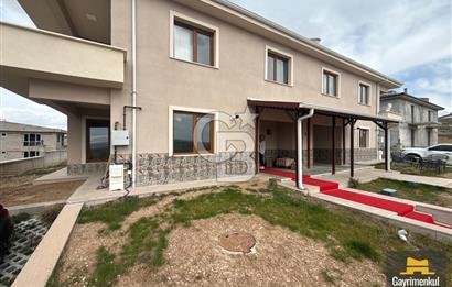 ALCI MAHALLESİNDE İŞYERİNE KONUTA UYGUN SIFIR SATILIK İKİZ VİLLA