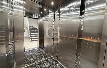 SUADİYE K. ARİF CADDESİ’NDE SATILIK BAHÇE KULLANIMLI 2+1 DAİRE 