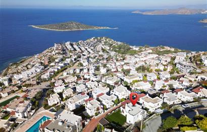 GÜMÜŞLÜK KOYUNBABA LEBİ DERYA MANZARALI BAHÇELİ MÜSTAKİL VİLLA