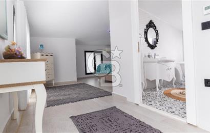 İZMİR SEFERİHİSAR ULAMIŞ'TA SATILIK LÜKS VİLLA CB PH