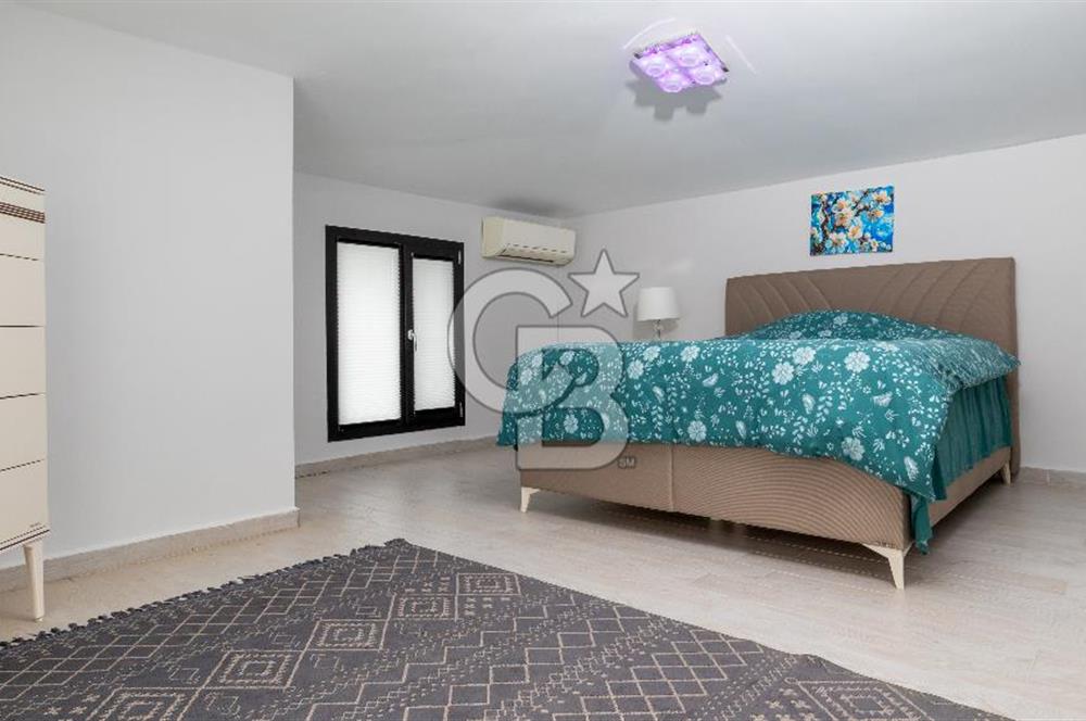 İZMİR SEFERİHİSAR ULAMIŞ'TA SATILIK LÜKS VİLLA CB PH