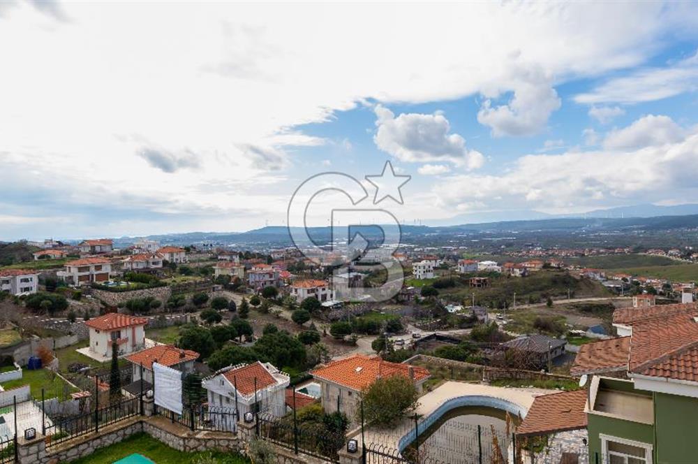 İZMİR SEFERİHİSAR ULAMIŞ'TA SATILIK LÜKS VİLLA CB PH