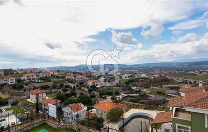 İZMİR SEFERİHİSAR ULAMIŞ'TA SATILIK LÜKS VİLLA CB PH