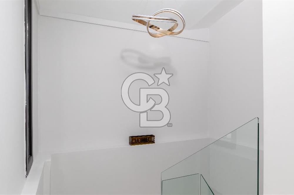 İZMİR SEFERİHİSAR ULAMIŞ'TA SATILIK LÜKS VİLLA CB PH