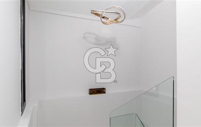 İZMİR SEFERİHİSAR ULAMIŞ'TA SATILIK LÜKS VİLLA CB PH