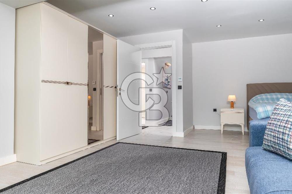 İZMİR SEFERİHİSAR ULAMIŞ'TA SATILIK LÜKS VİLLA CB PH