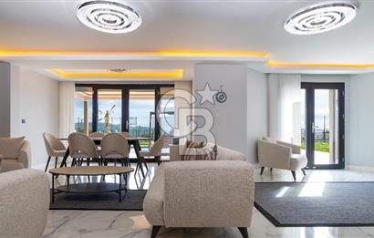 İZMİR SEFERİHİSAR ULAMIŞ'TA SATILIK LÜKS VİLLA CB PH