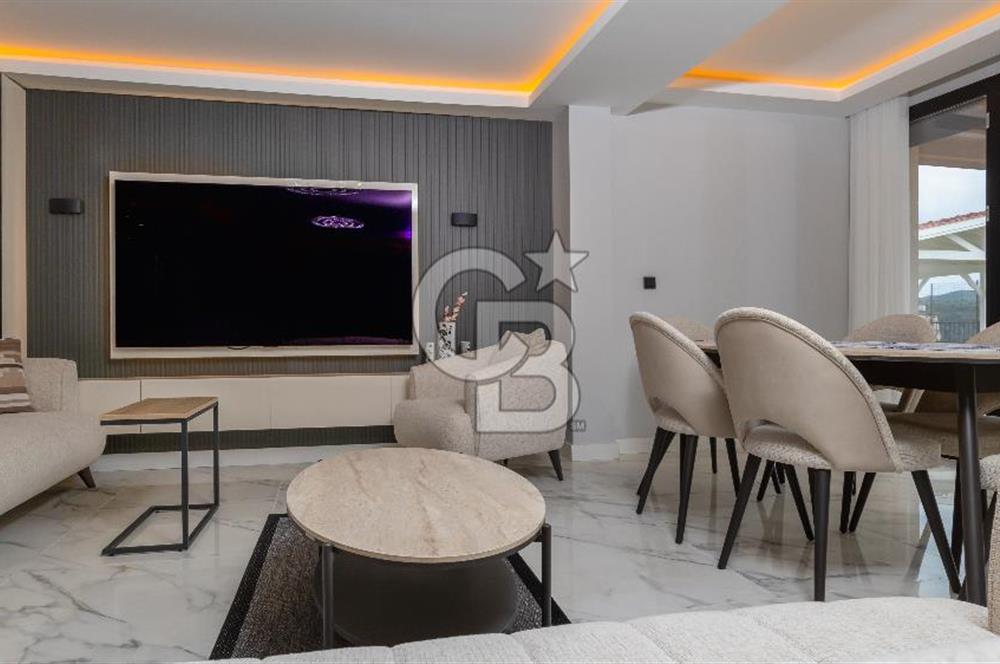 İZMİR SEFERİHİSAR ULAMIŞ'TA SATILIK LÜKS VİLLA CB PH