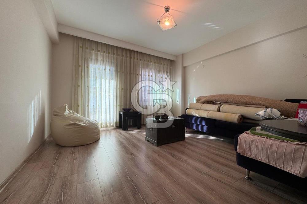 KARŞIYAKA BAHÇELİEVLER'DE SATILIK; KATTA TEK, EMSALSİZ 3+1 DAİRE