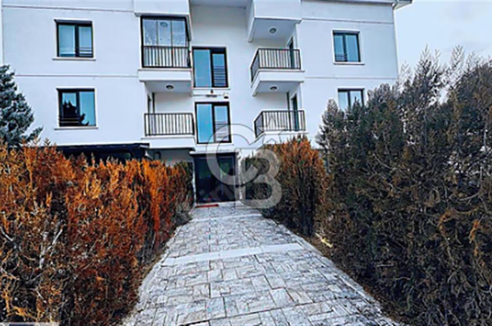 ALACAATLIDA KONUT VEYA OFİS KULLANIMINA UYGUN GENİŞ 1+1 DAİRE