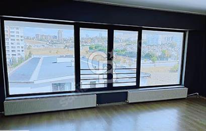 ALACAATLIDA KONUT VEYA OFİS KULLANIMINA UYGUN GENİŞ 1+1 DAİRE