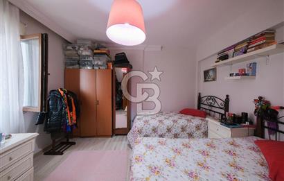 ÜMRANİYE ÇAMLIK SİTE İÇİNDE 140 M2 ARA KAT DEĞERLİ LOKASYON