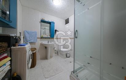 ÜMRANİYE ÇAMLIK SİTE İÇİNDE 140 M2 ARA KAT DEĞERLİ LOKASYON