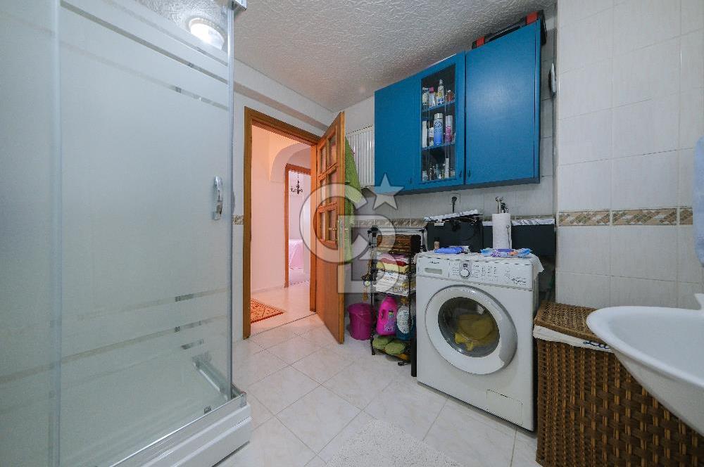 ÜMRANİYE ÇAMLIK SİTE İÇİNDE 140 M2 ARA KAT DEĞERLİ LOKASYON