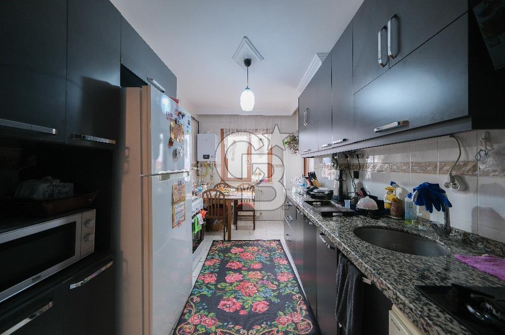 ÜMRANİYE ÇAMLIK SİTE İÇİNDE 140 M2 ARA KAT DEĞERLİ LOKASYON