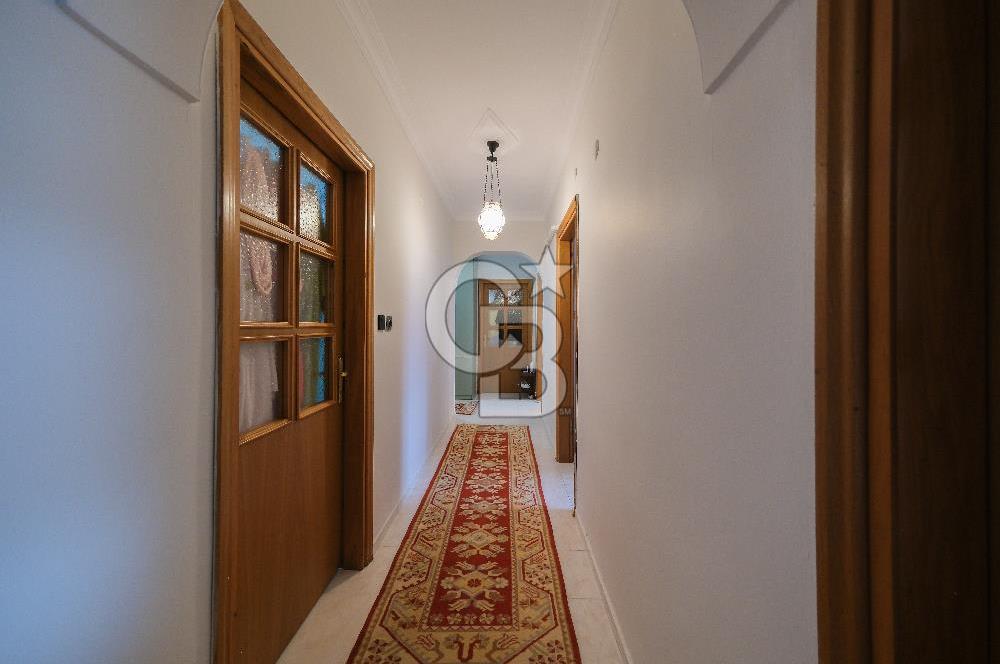 ÜMRANİYE ÇAMLIK SİTE İÇİNDE 140 M2 ARA KAT DEĞERLİ LOKASYON