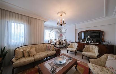 ÜMRANİYE ÇAMLIK SİTE İÇİNDE 140 M2 ARA KAT DEĞERLİ LOKASYON