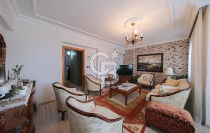 ÜMRANİYE ÇAMLIK SİTE İÇİNDE 140 M2 ARA KAT DEĞERLİ LOKASYON