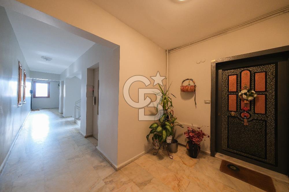 ÜMRANİYE ÇAMLIK SİTE İÇİNDE 140 M2 ARA KAT DEĞERLİ LOKASYON