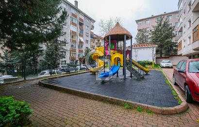 ÜMRANİYE ÇAMLIK SİTE İÇİNDE 140 M2 ARA KAT DEĞERLİ LOKASYON