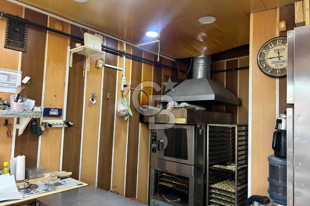 Konak Eşrefpaşa'da Börek & Boyoz İşletmeli Satılık Dükkan