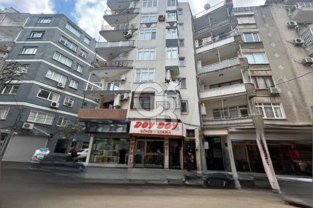 Konak Eşrefpaşa'da Börek & Boyoz İşletmeli Satılık Dükkan