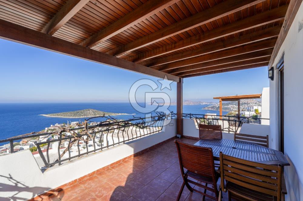 GÜMÜŞLÜK KOYUNBABA LEBİ DERYA MANZARALI BAHÇELİ MÜSTAKİL VİLLA