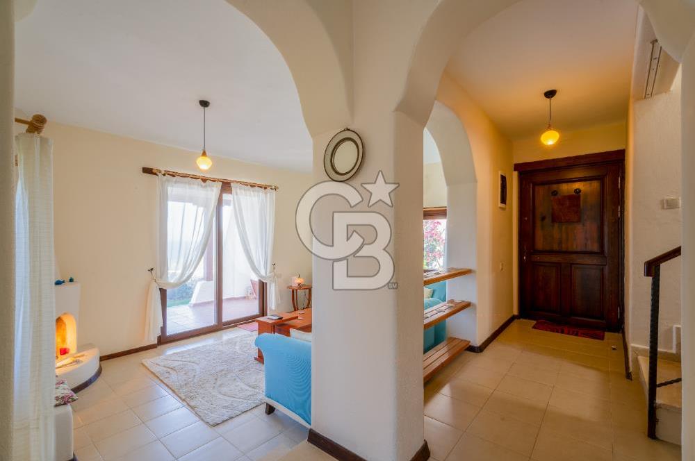 GÜMÜŞLÜK KOYUNBABA LEBİ DERYA MANZARALI BAHÇELİ MÜSTAKİL VİLLA