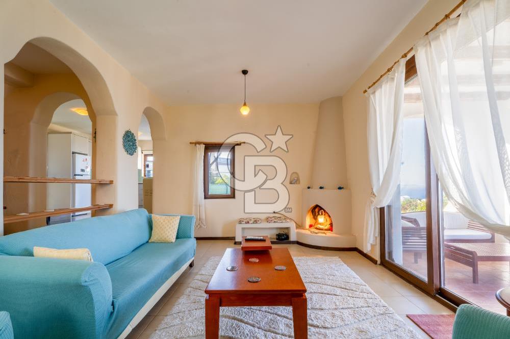 GÜMÜŞLÜK KOYUNBABA LEBİ DERYA MANZARALI BAHÇELİ MÜSTAKİL VİLLA