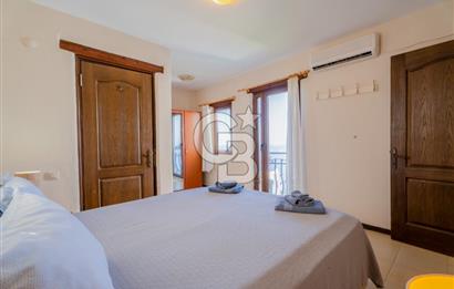 GÜMÜŞLÜK KOYUNBABA LEBİ DERYA MANZARALI BAHÇELİ MÜSTAKİL VİLLA