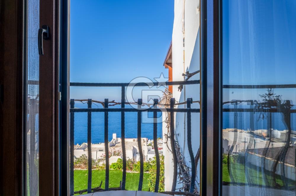 GÜMÜŞLÜK KOYUNBABA LEBİ DERYA MANZARALI BAHÇELİ MÜSTAKİL VİLLA