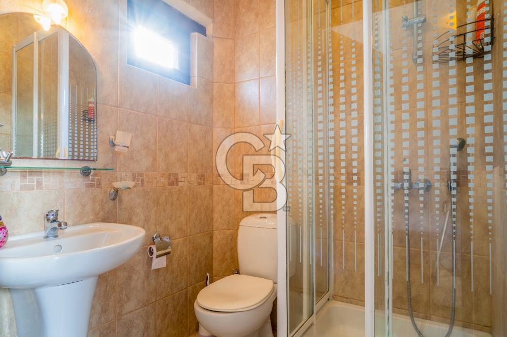 GÜMÜŞLÜK KOYUNBABA LEBİ DERYA MANZARALI BAHÇELİ MÜSTAKİL VİLLA