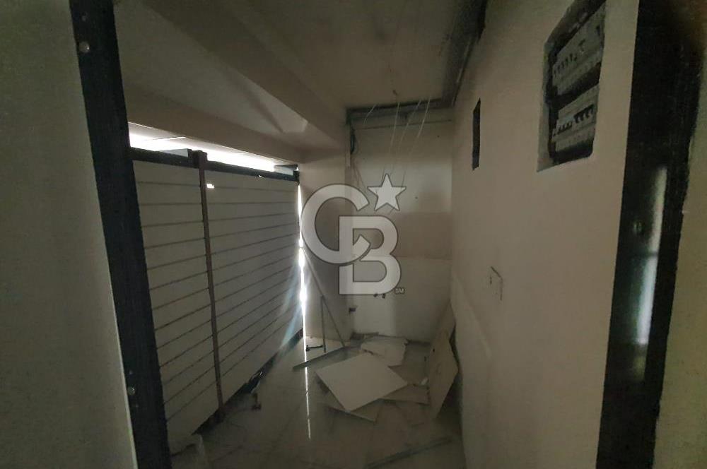 Buca Kozağaç'ta Hasanağa Bahçesine Yakın 230 M2 Batarkat Depolu Dükkan