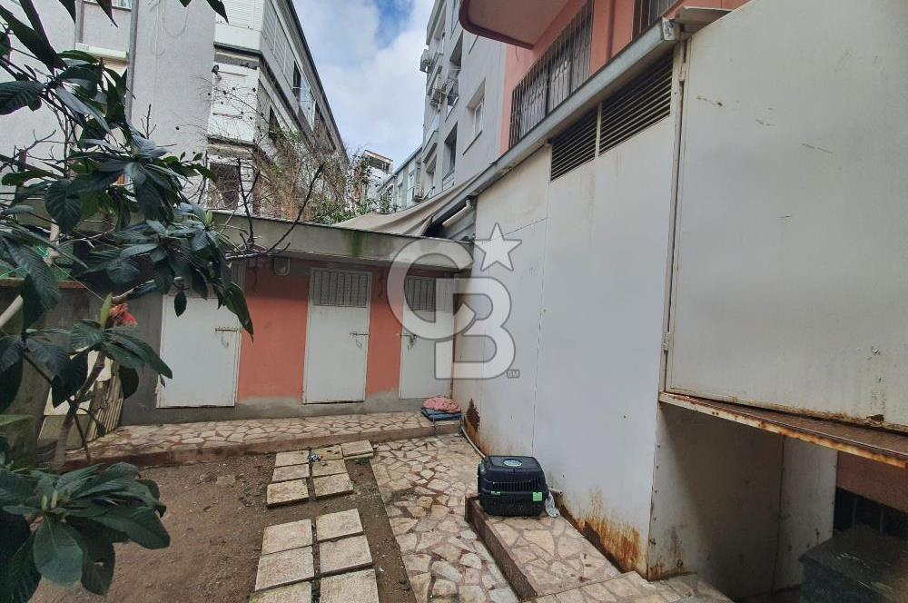 Buca Kozağaç'ta Hasanağa Bahçesine Yakın 230 M2 Batarkat Depolu Dükkan