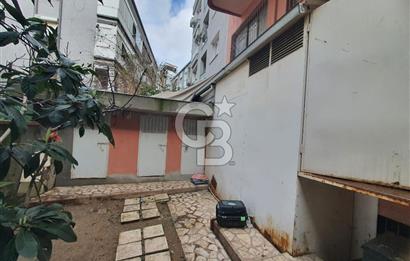 Buca Kozağaç'ta Hasanağa Bahçesine Yakın 230 M2 Batarkat Depolu Dükkan