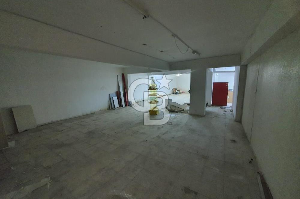 Buca Kozağaç'ta Hasanağa Bahçesine Yakın 230 M2 Batarkat Depolu Dükkan