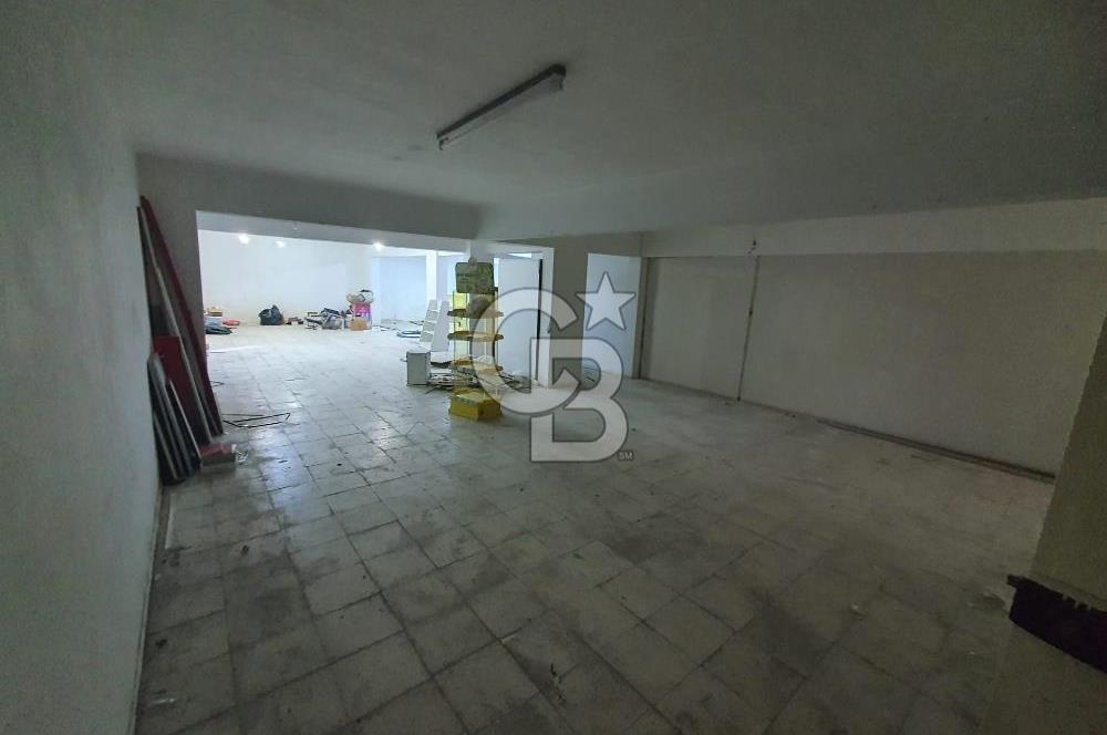 Buca Kozağaç'ta Hasanağa Bahçesine Yakın 230 M2 Batarkat Depolu Dükkan