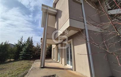 Gölbaşı'nda Natamam Villa: 7+1, Geniş Bahçe, Kooperatif Hissesi 