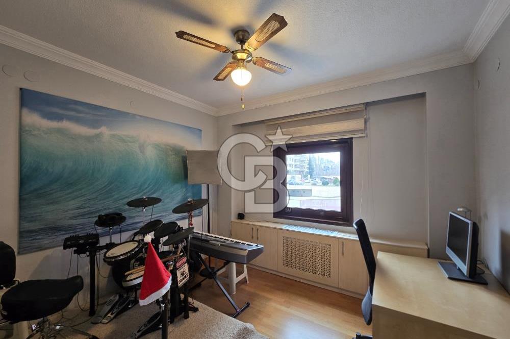 ÇANKAYA KONUT KULELERİNDE VADİ MANZARALI 3+1 YAPILI GENİŞ DAİRE