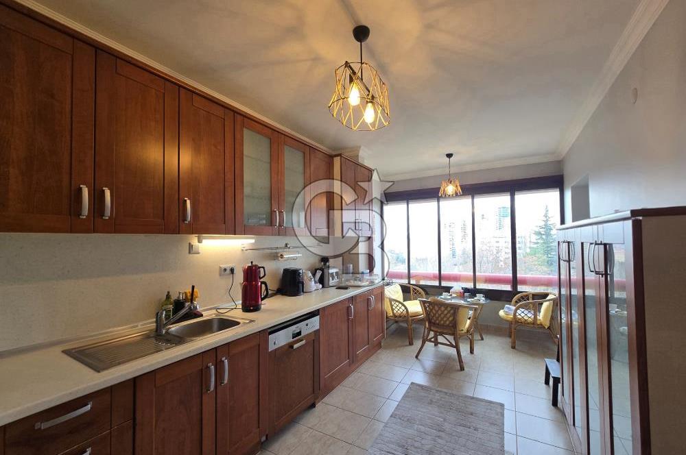 ÇANKAYA KONUT KULELERİNDE VADİ MANZARALI 3+1 YAPILI GENİŞ DAİRE