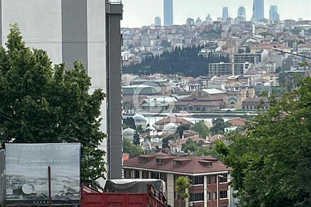 Eyüpsultan Topçularda Özel garajlı Bahçeli Müstakil Dubleks 